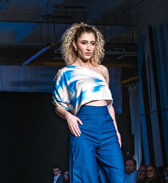 Off Shoulder Top Serenity — Leslie Serratos
